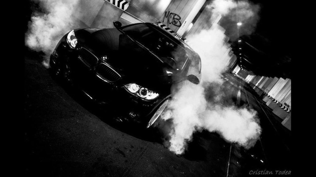 БМВ е39 с дымом