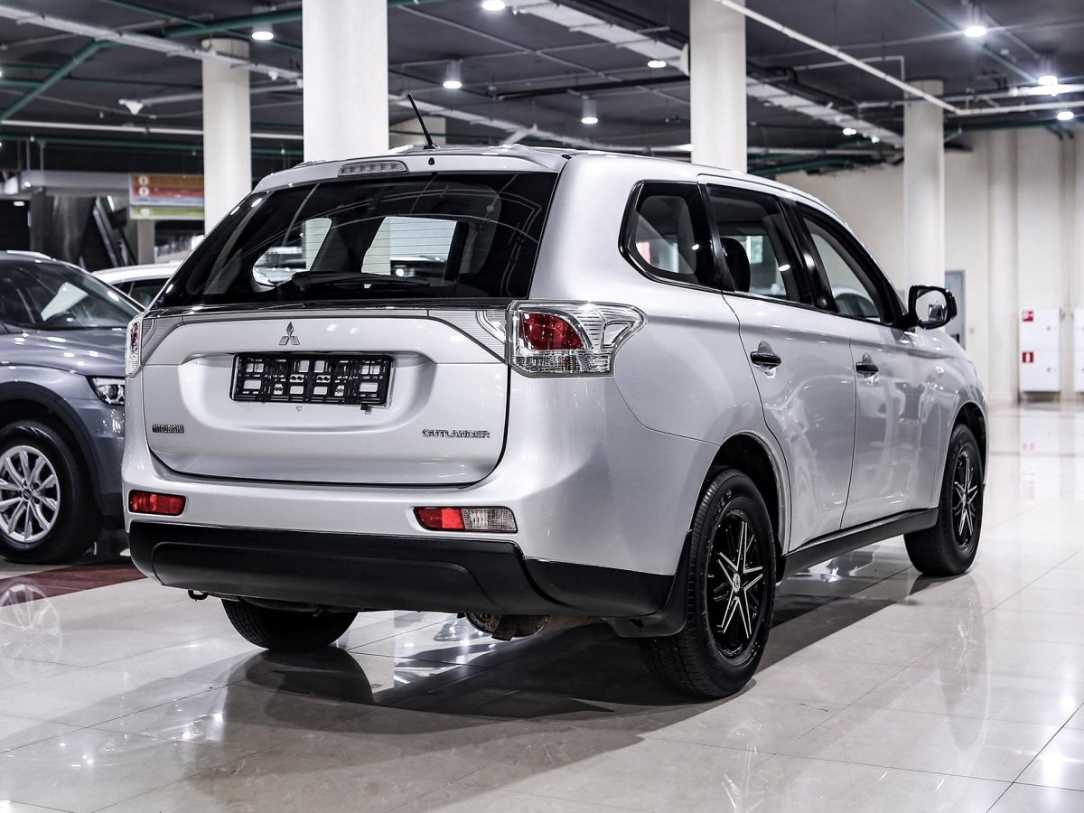 Сузуки Витара 2018 белая