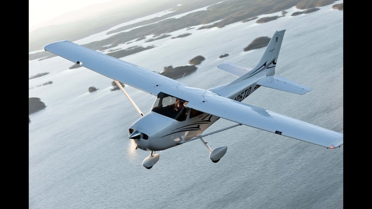 Textron Aviation Cessna 172 Skyhawk