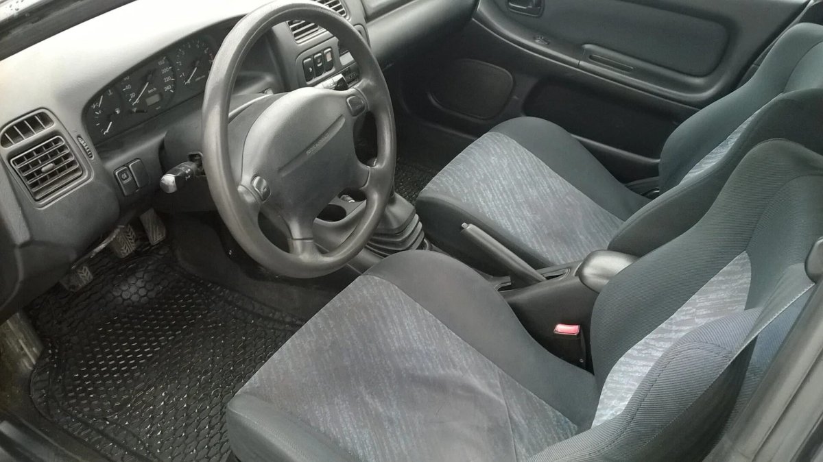 Mazda 323f ba салон