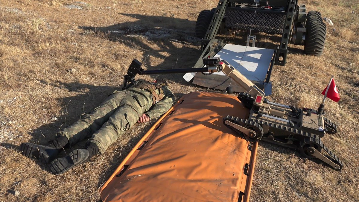 Робот для эвакуации раненых с поля боя