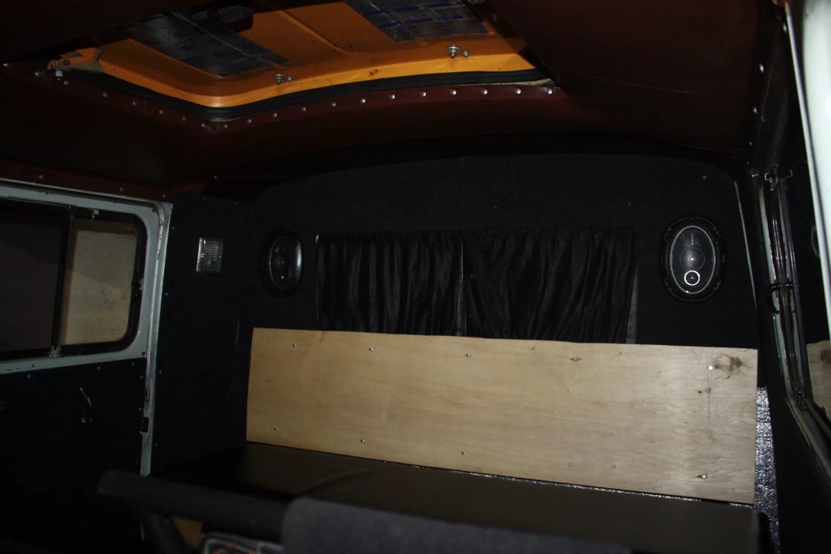 УАЗ 3909 салон кабина