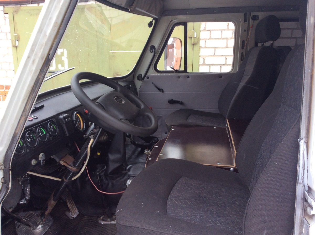 УАЗ 3909 кабина