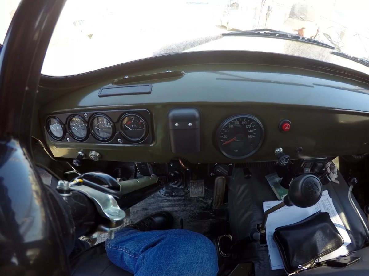 УАЗ 390945 приборная панель