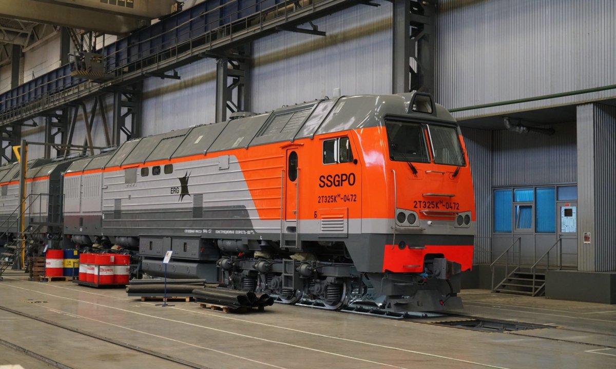 Грузовой тепловоз 2тэ25км