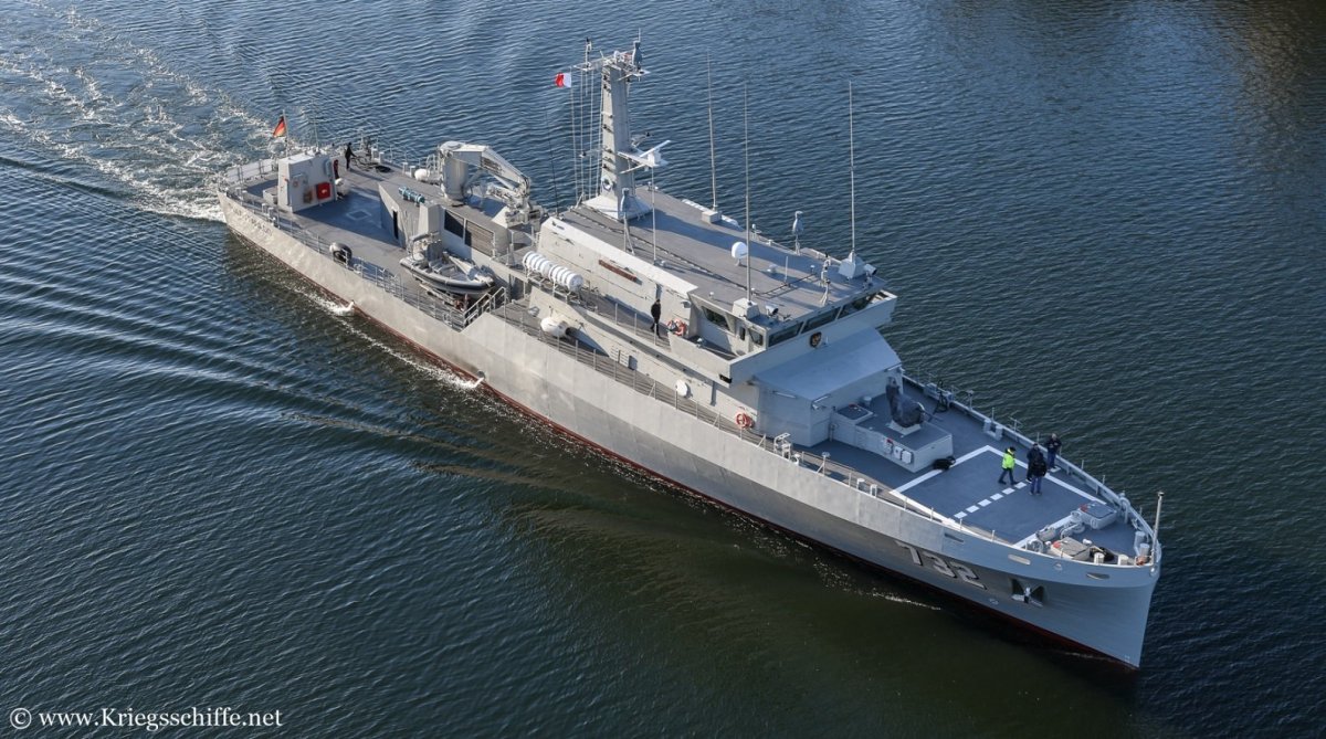 Модель тральщика мина