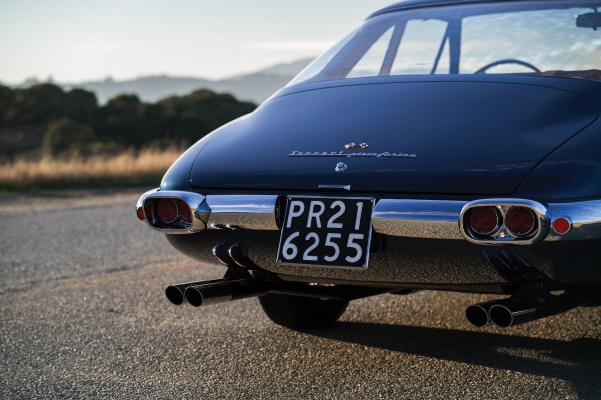 Феррари 400 gt