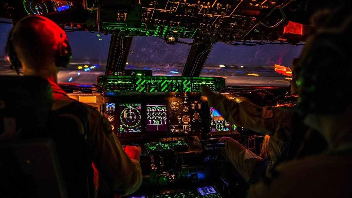 Самолёт с5 галакси кабина