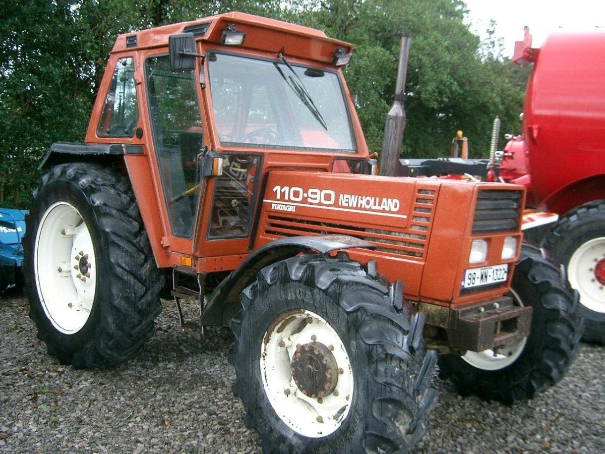 Трактор Фиат 110 -90 кабина