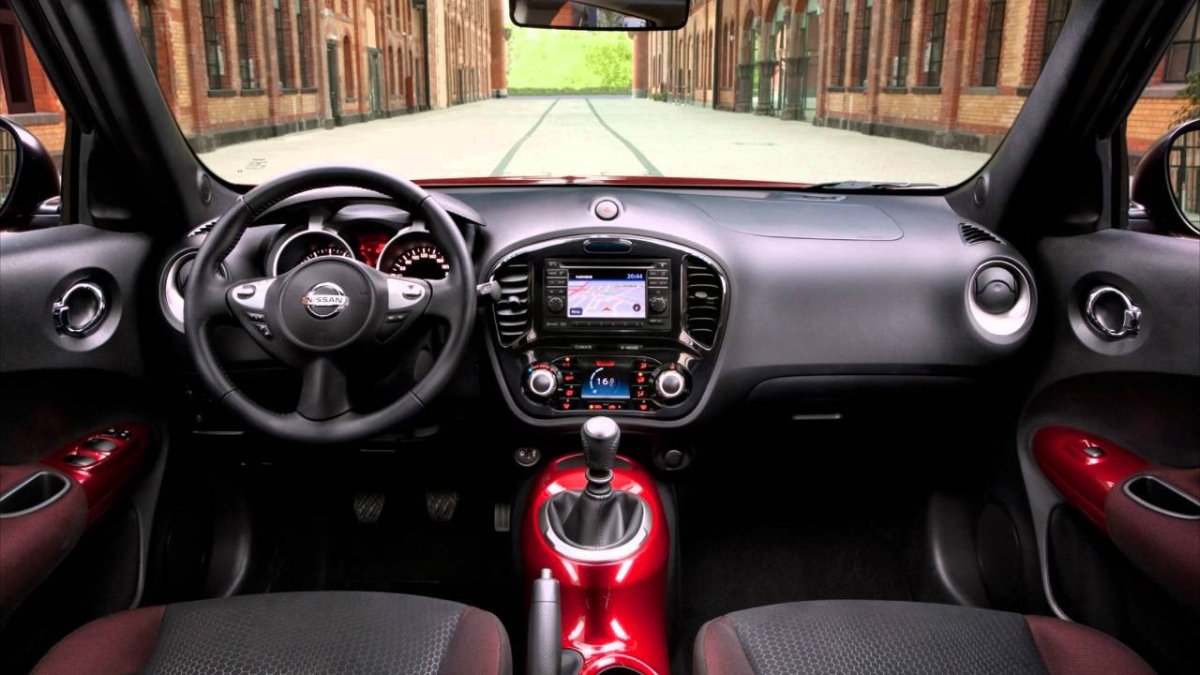 Ниссан Джук 2010 салон