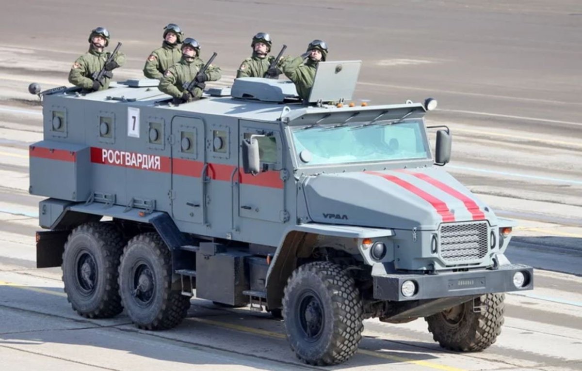 Урал 432009 бронеавтомобиль
