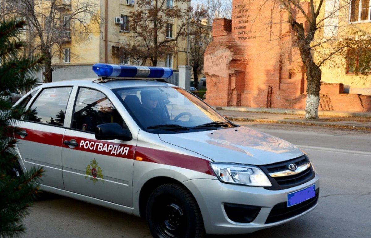 Росгвардия машина Лада Гранта