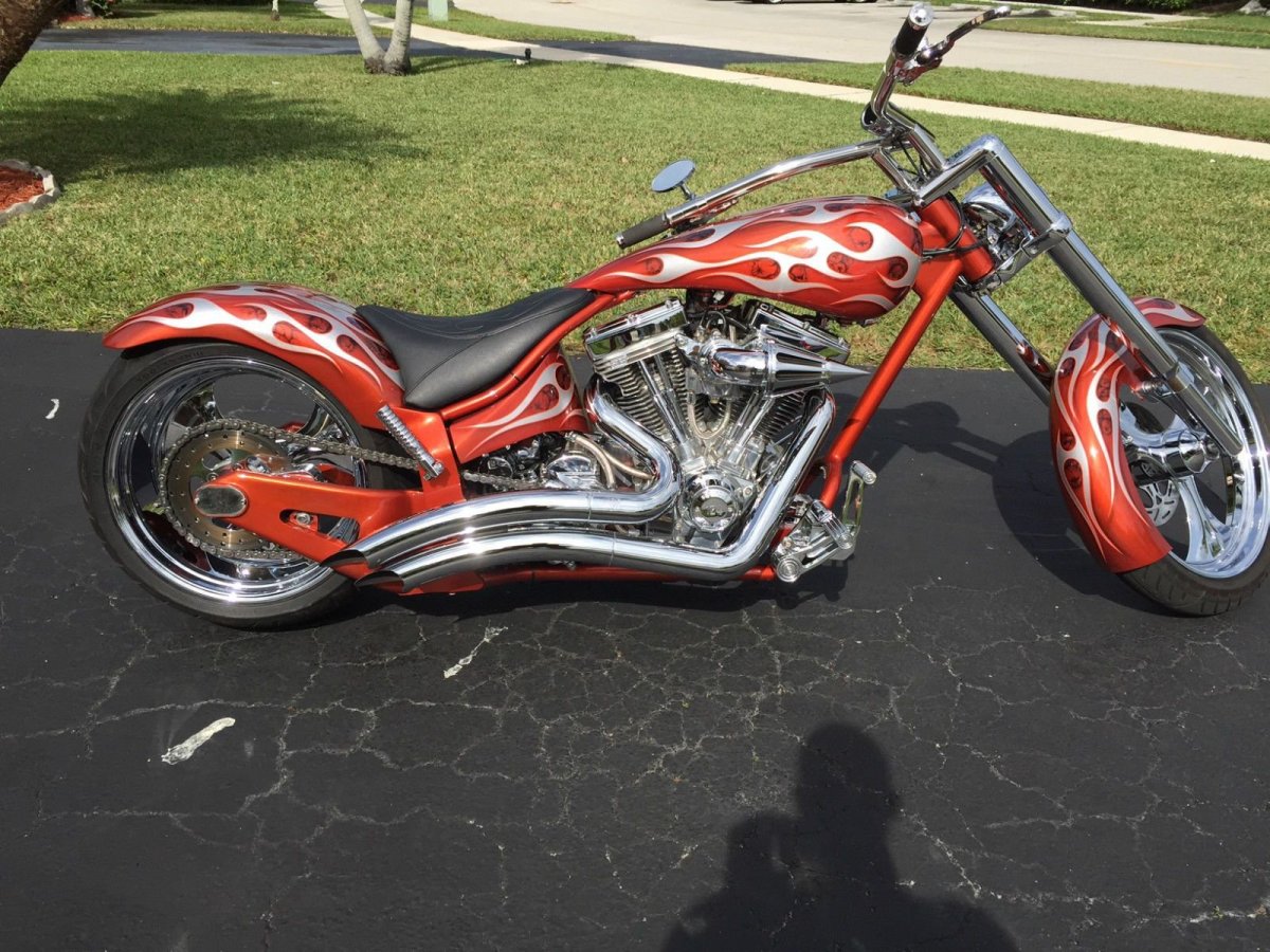 Ред игл мотоцикл чоппер
