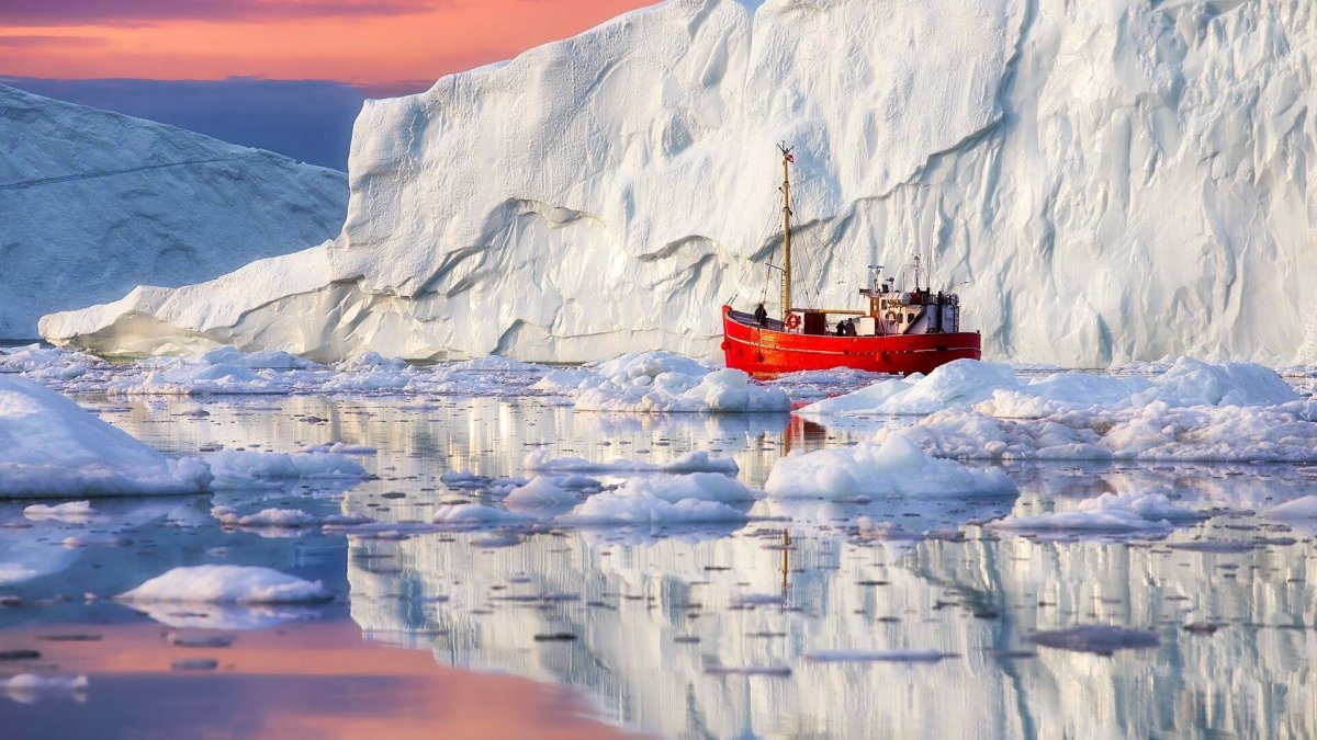 Парусник Айсберг Гренландия