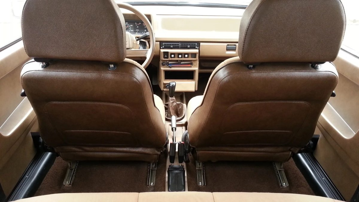 Коричневый салон ВАЗ 2109