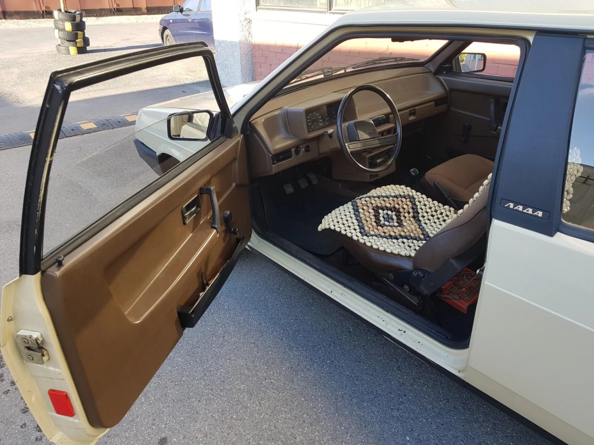 ВАЗ 2108 короткое крыло бежевый салон