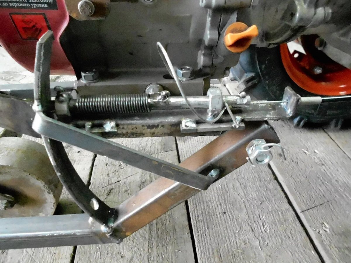 Тормоза прицепа мотоблока МТЗ 05