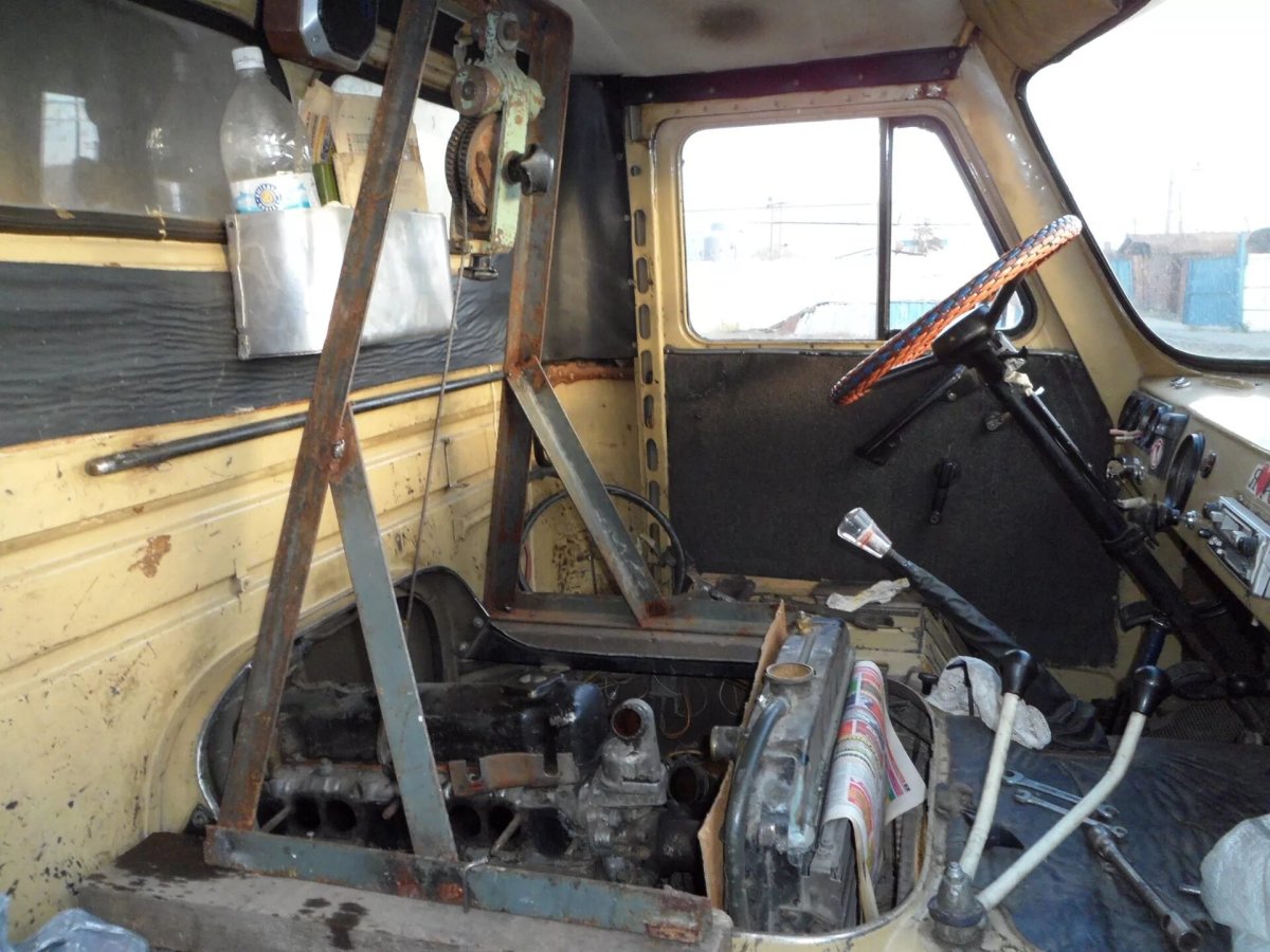 Бортовой УАЗ 3303 ДВС