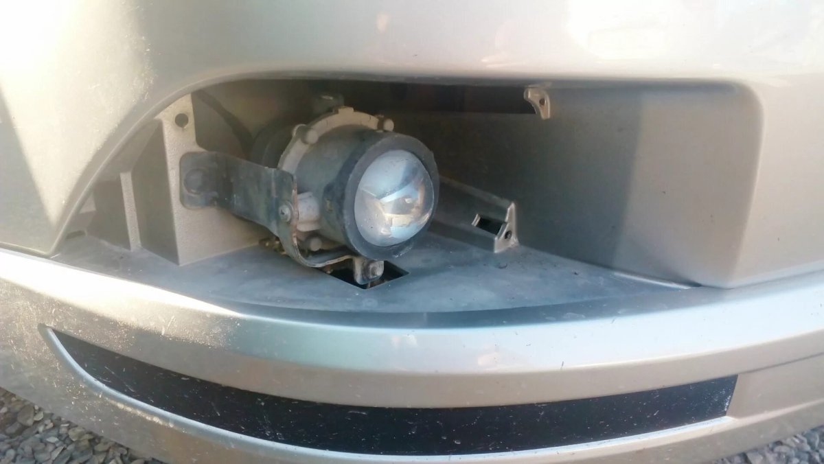 Лампа противотуманной фары Шевроле Эпика 2007 года