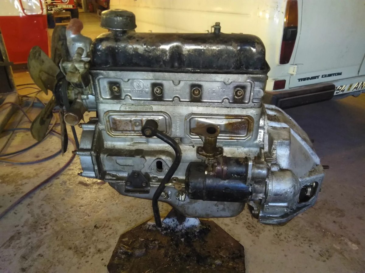 УАЗ 452 мотор