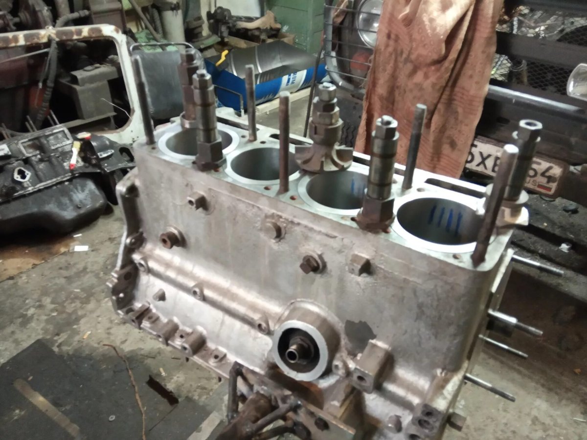 414 Двигатель УАЗ блок цилиндров
