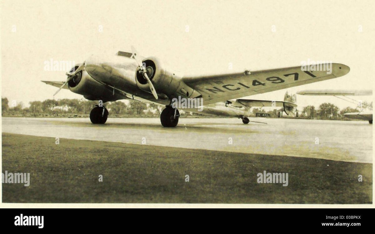 Двухмоторный Lockheed Electra
