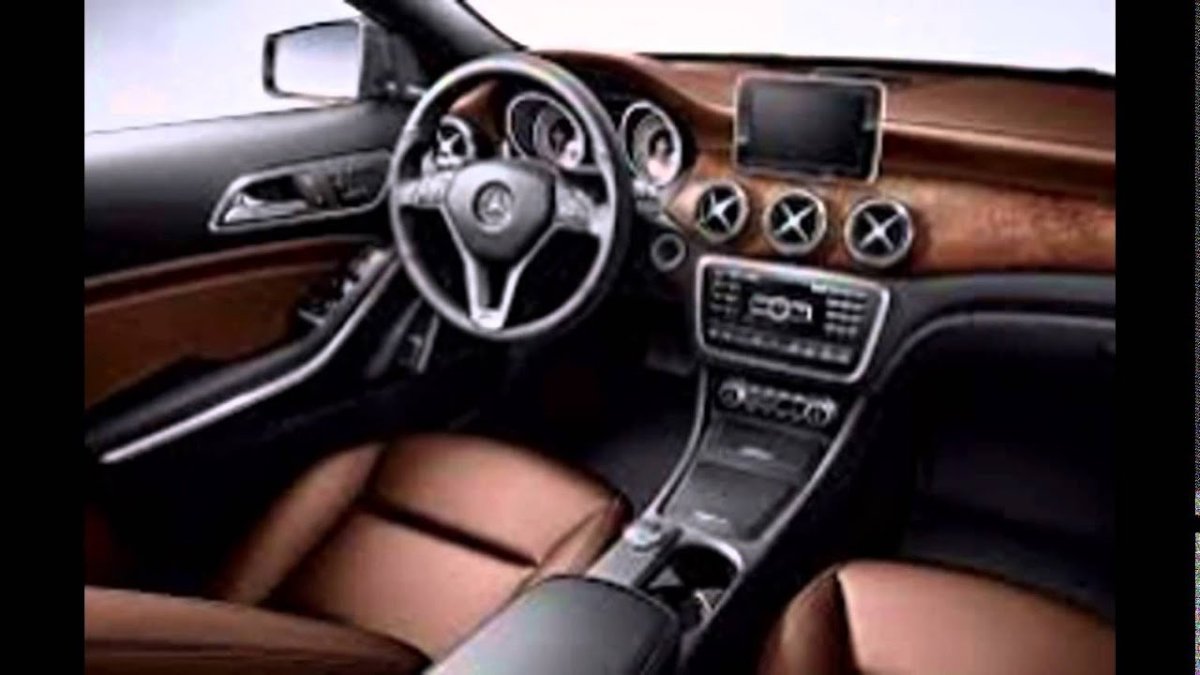 Mercedes-Benz GLA 250 салон