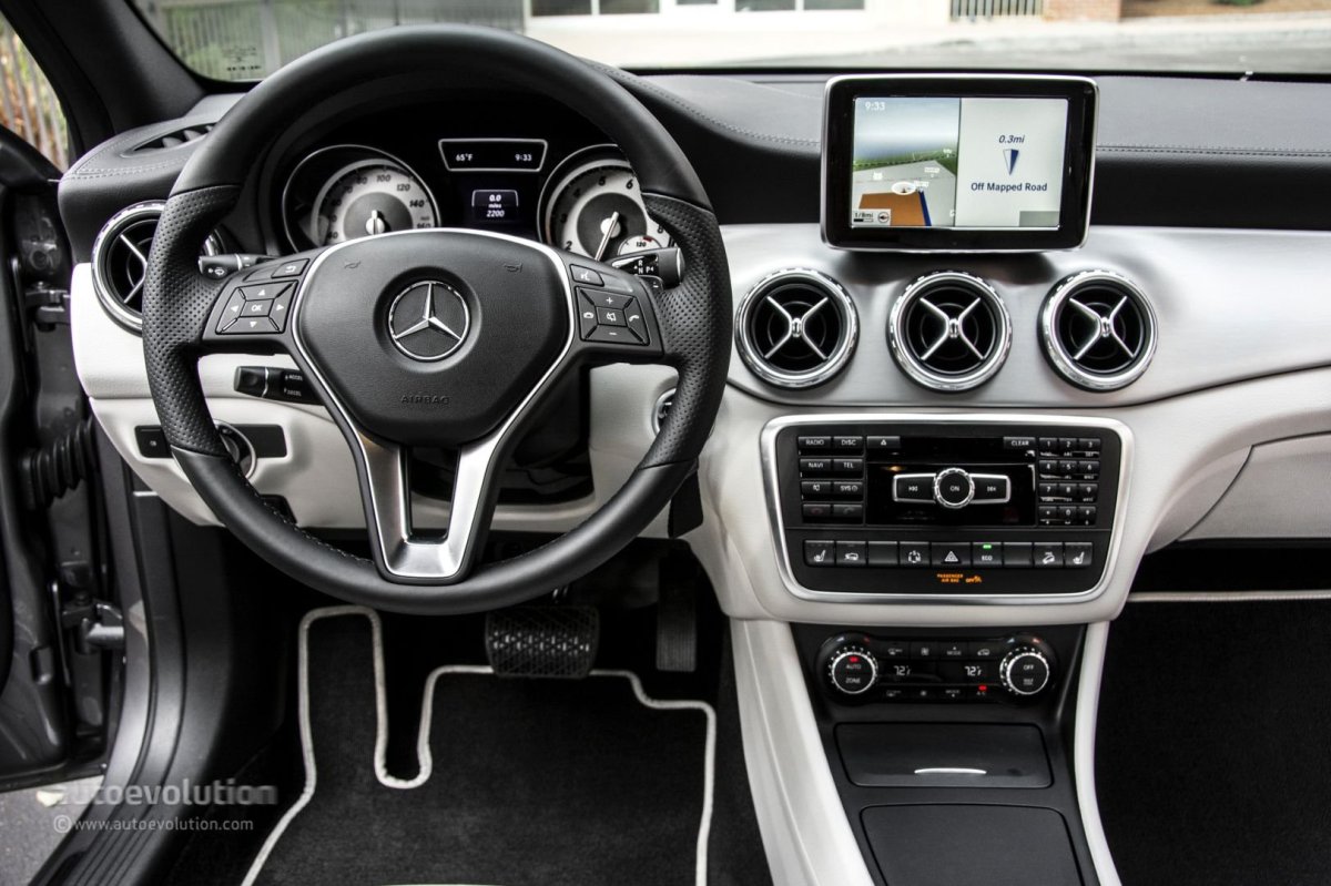 Мерседес GLA 250 4matic 2015