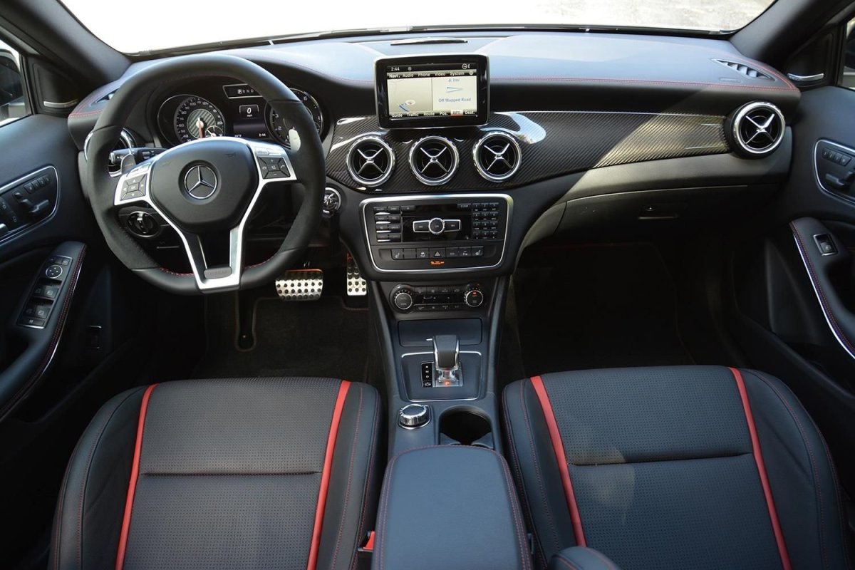 Mercedes GLA 200 2015