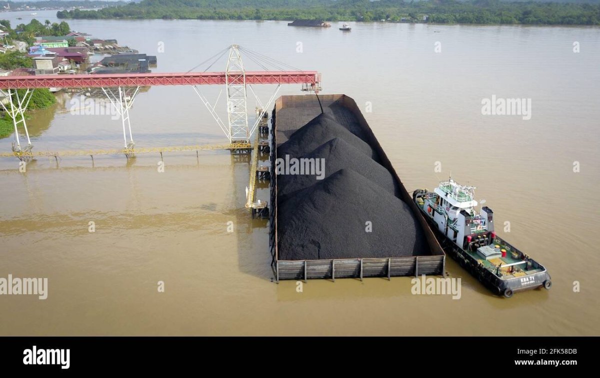 Угольная баржа