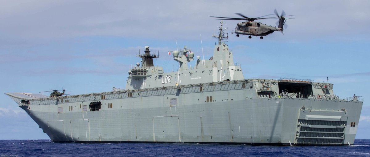 HMAS Canberra (l02)