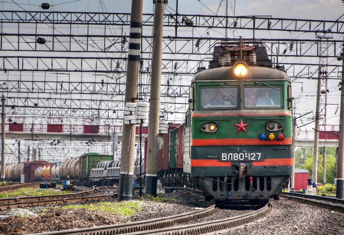 Товарный поезд