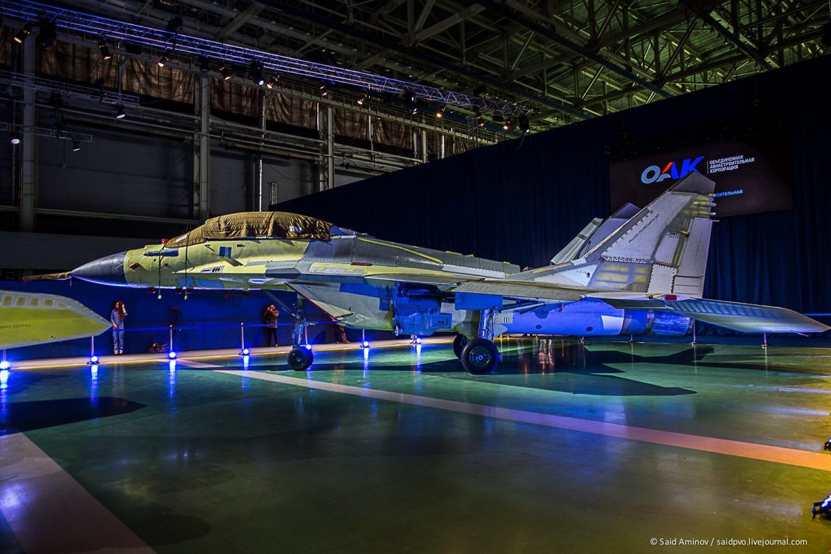 Самолет mig 35