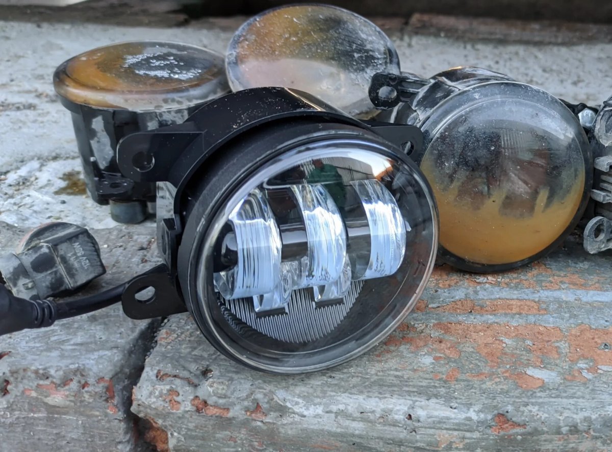 Противотуманные фары Порше Кайен 955