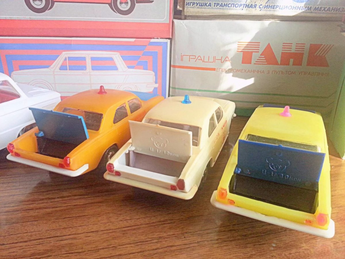 ГАЗ 24 игрушка