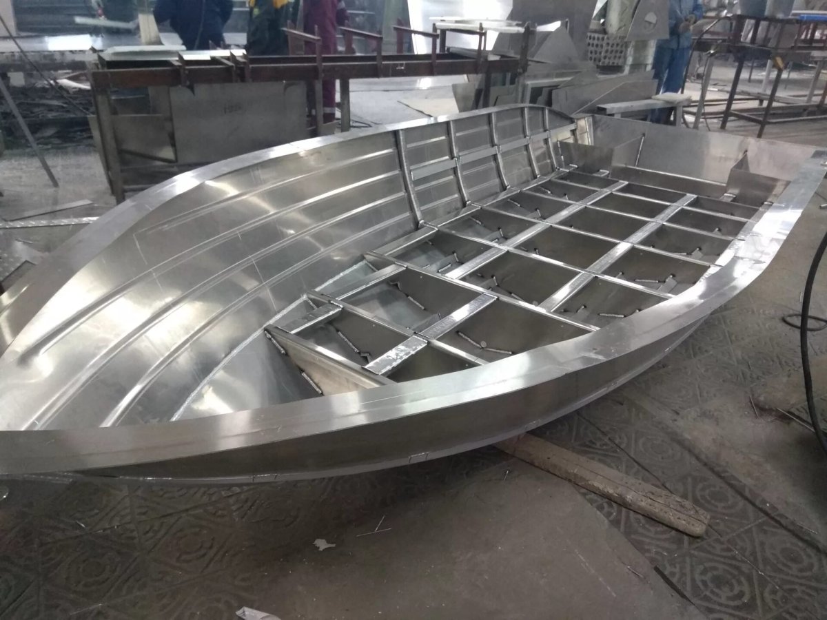 Лодка алюминиевая сварная 3м