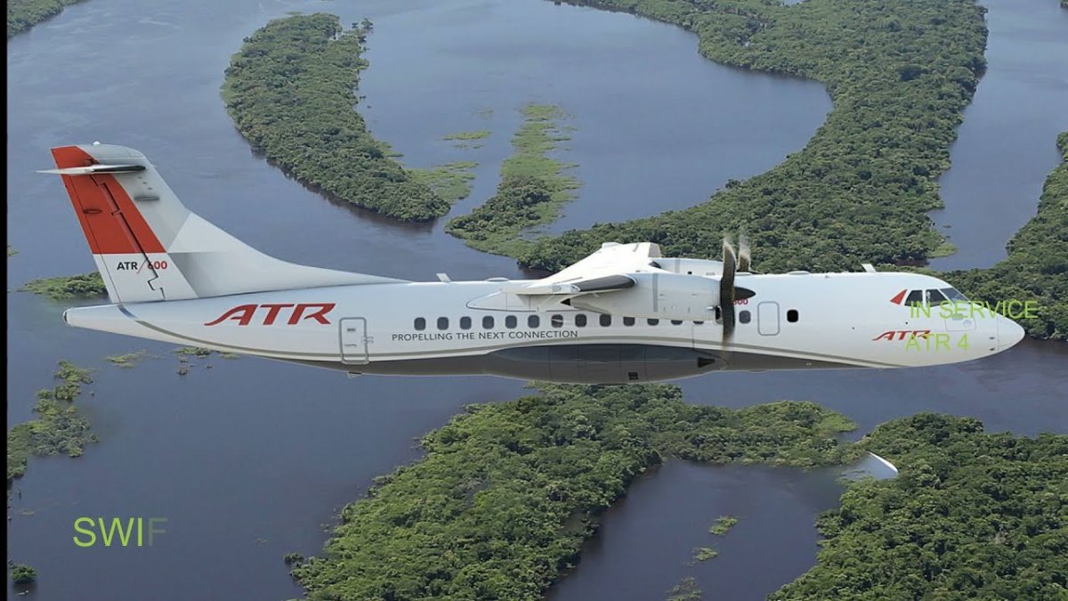 ATR 800 самолет