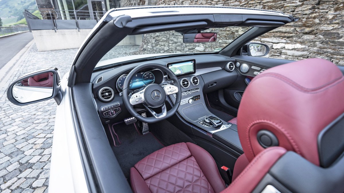 Mercedes-Benz c-class кабриолет (a205) салон