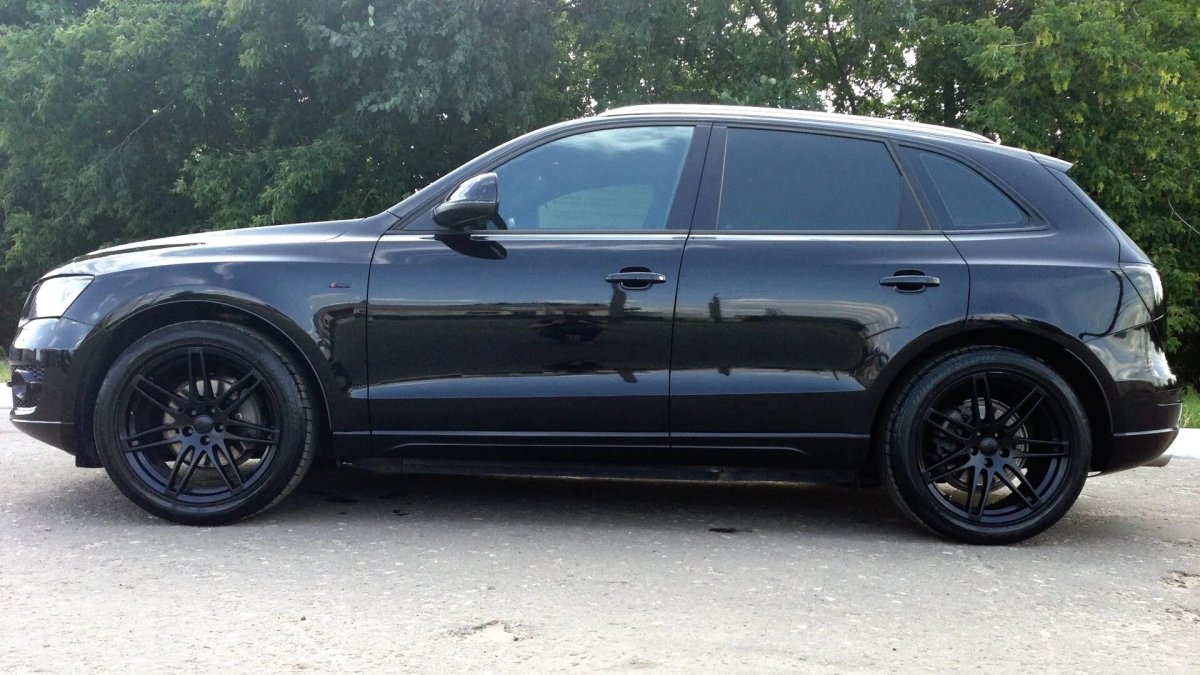 Audi q5 Black