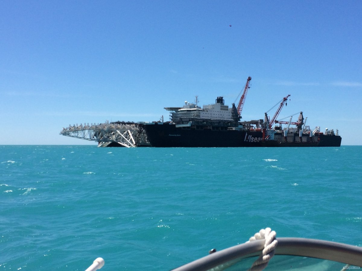 Затонувший корабль в Анапе Витязево