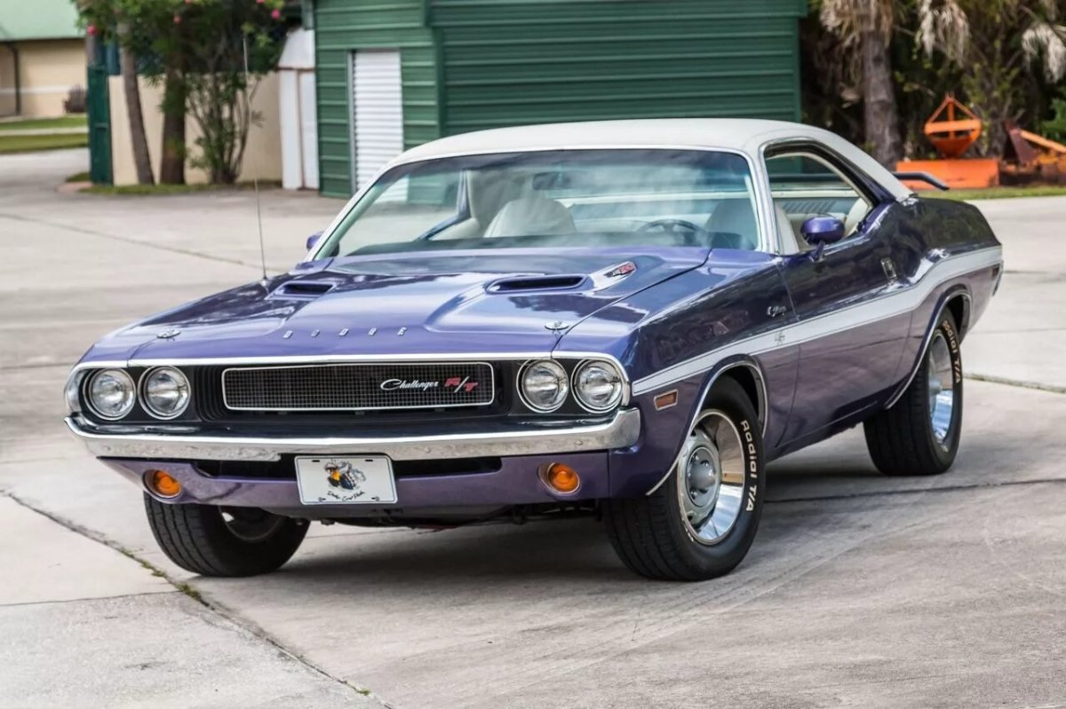 Dodge Challenger r/t 440