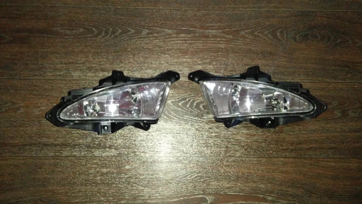 Фара Hyundai Elantra 2008