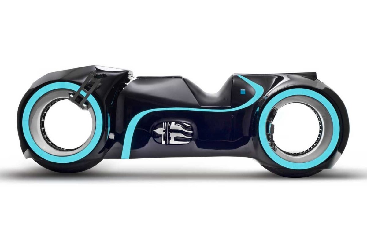 Футуристичный tron Light Cycle