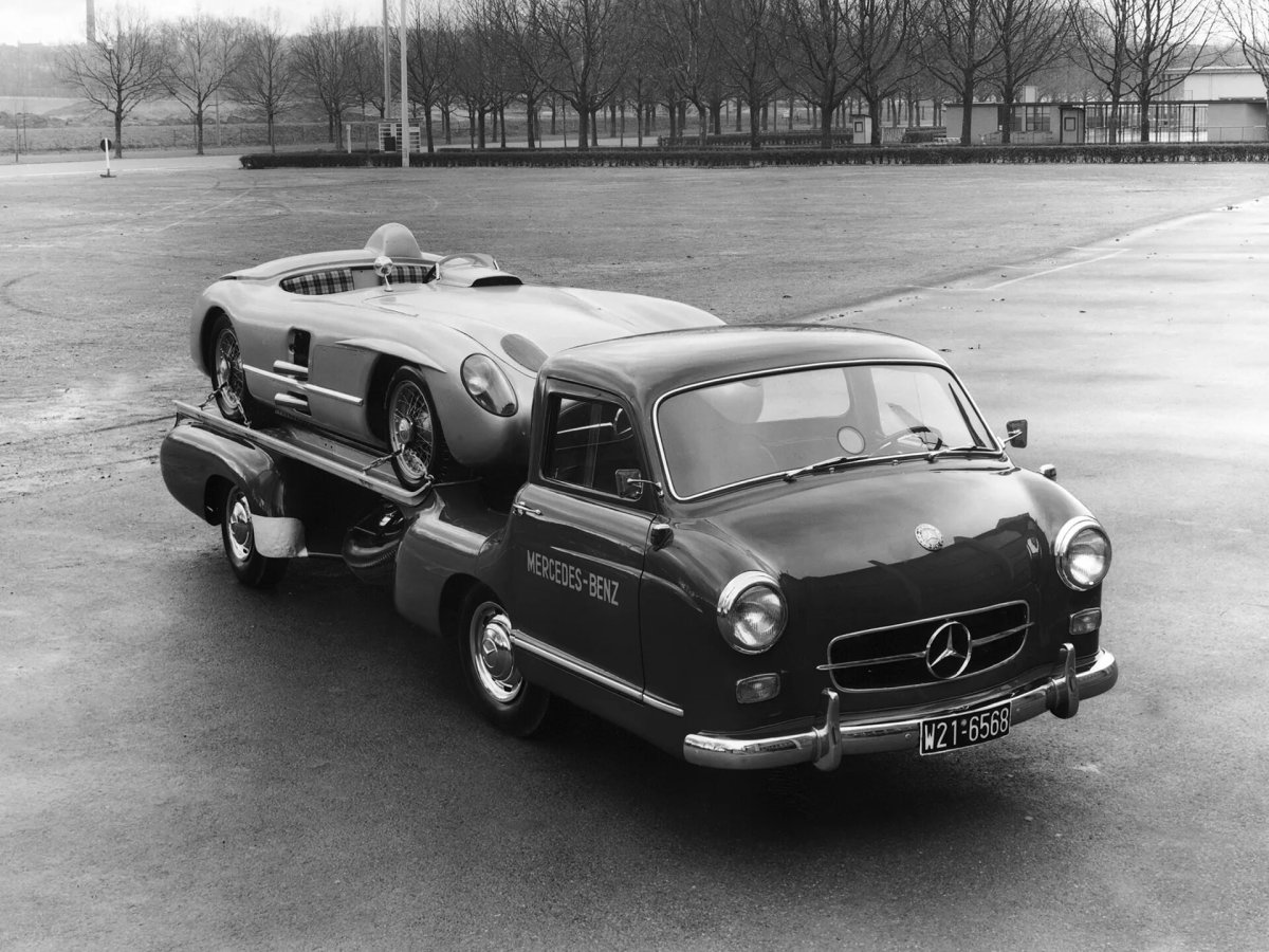 Mercedes Benz 1954 Renntransporter