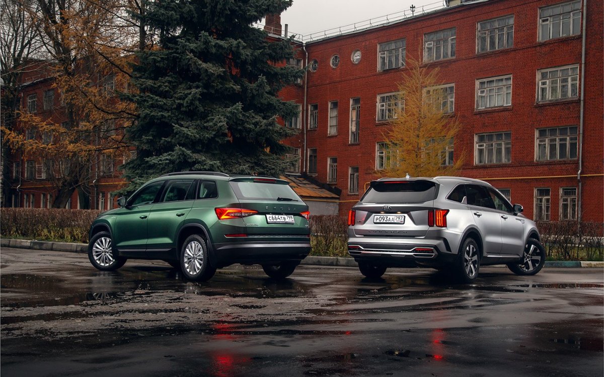 Киа Карнивал 2022 и Шкода Кодиак