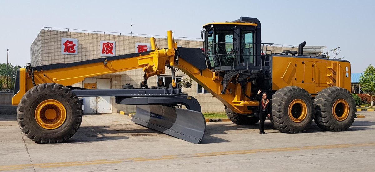 Грейдер XCMG 5505