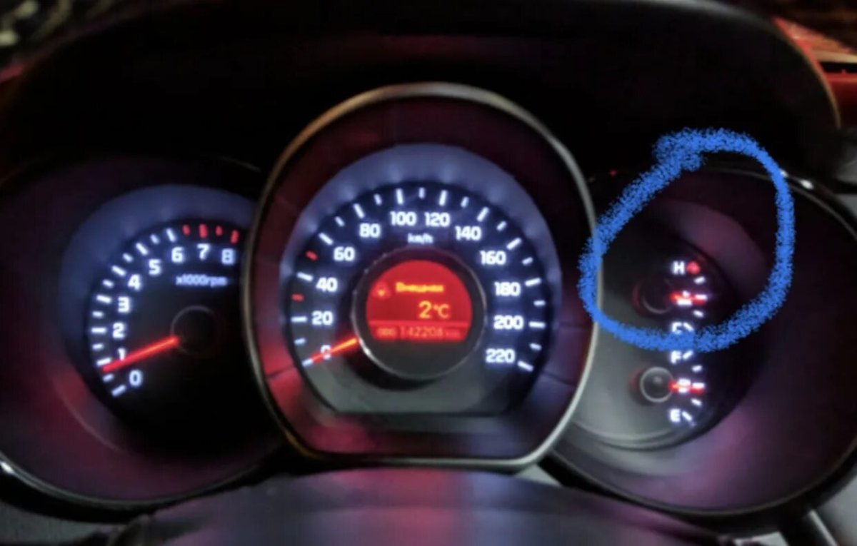 Приборная панель Рио 3