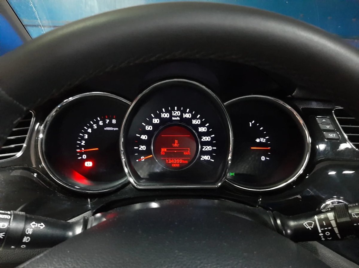 Kia Ceed приборная панель