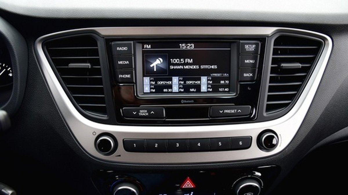 Штатная магнитола Хендай Солярис 2017