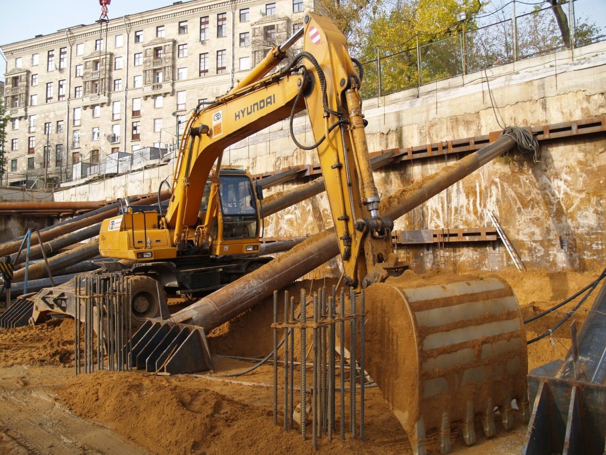 Хендай 520 экскаватор разрушитель